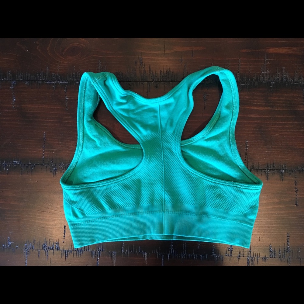 Champion sports bra - Picture 2 of 2